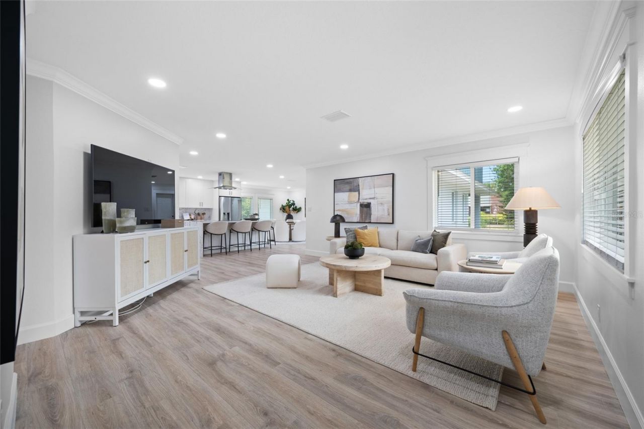 380 Villagrande Avenue S, Saint Petersburg, FL 33707 Photo