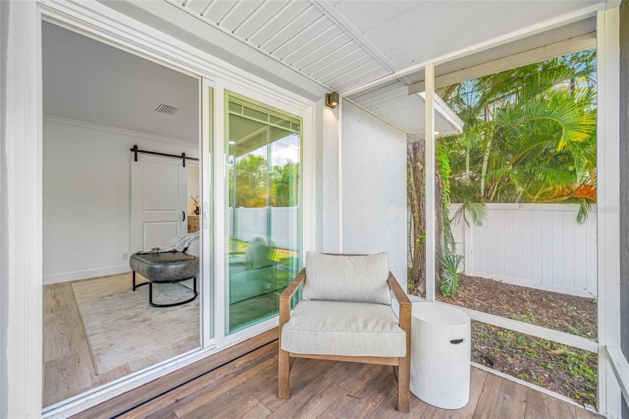 380 Villagrande Avenue S, Saint Petersburg, FL 33707 Photo