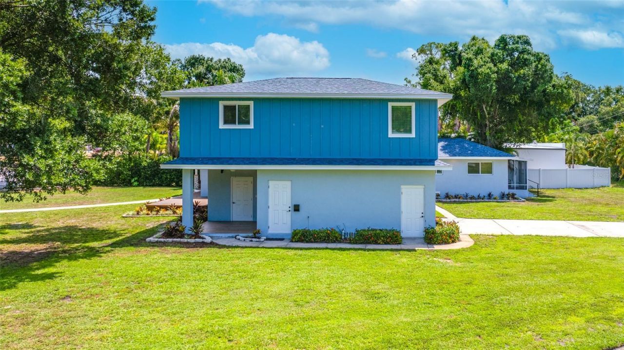 380 Villagrande Avenue S, Saint Petersburg, FL 33707 Photo