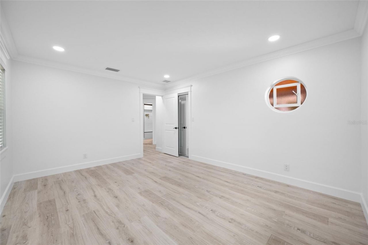 380 Villagrande Avenue S, Saint Petersburg, FL 33707 Photo