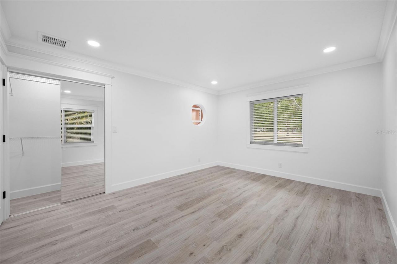 380 Villagrande Avenue S, Saint Petersburg, FL 33707 Photo