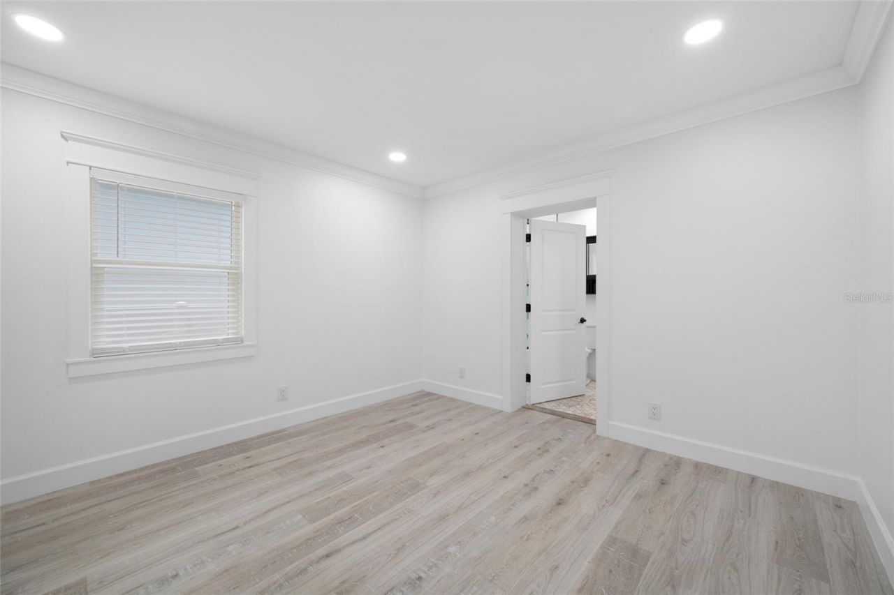 380 Villagrande Avenue S, Saint Petersburg, FL 33707 Photo
