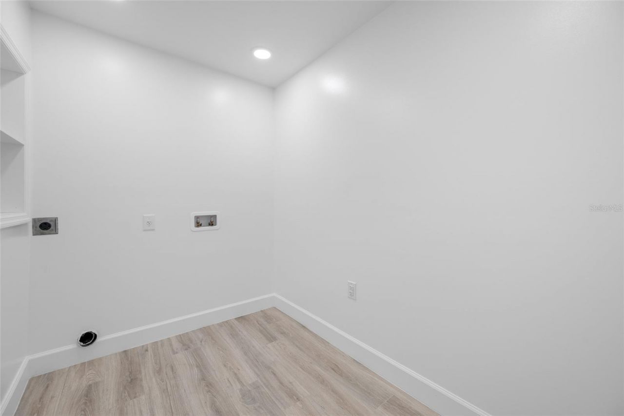 380 Villagrande Avenue S, Saint Petersburg, FL 33707 Photo