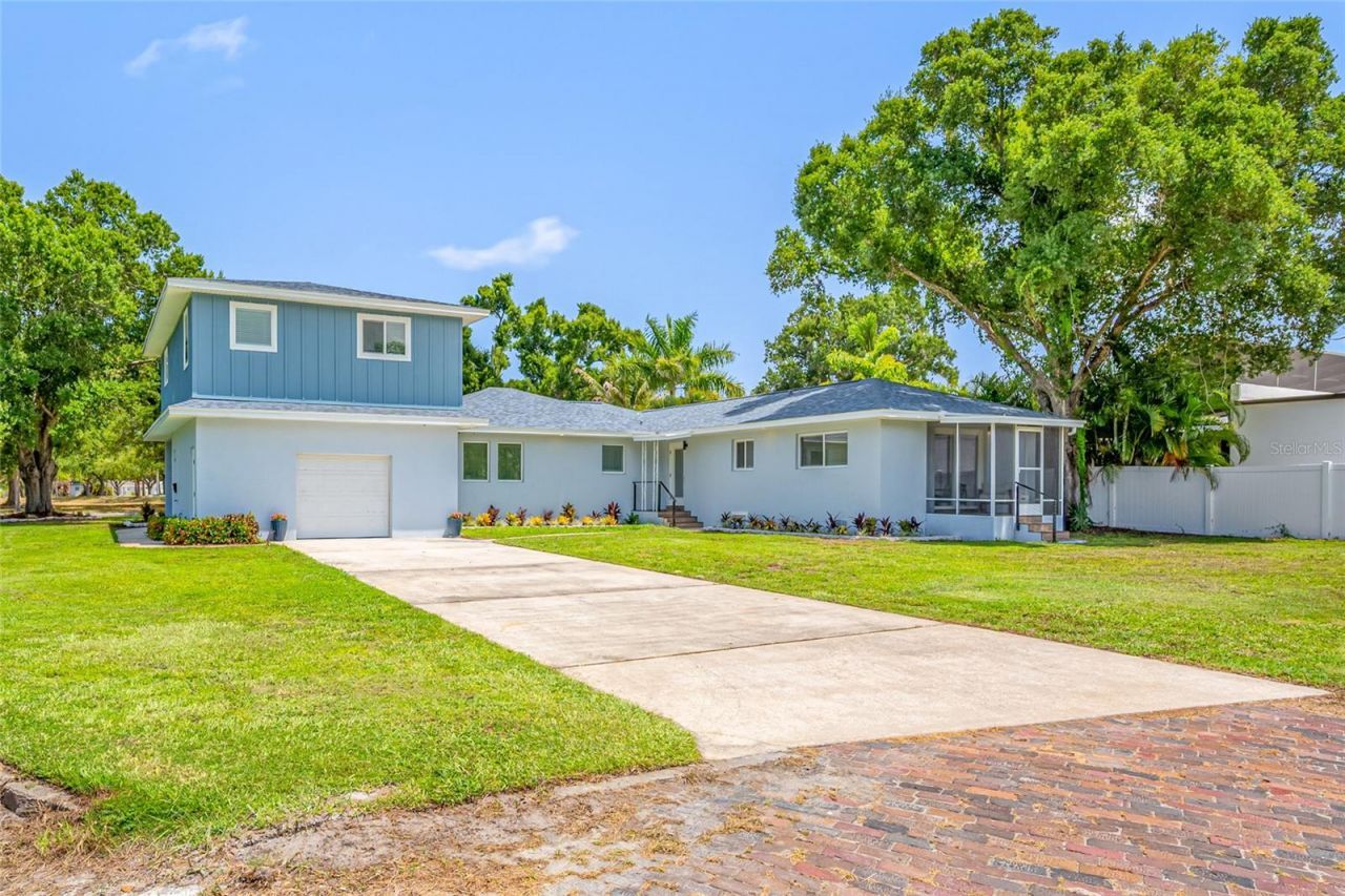 380 Villagrande Avenue S, Saint Petersburg, FL 33707 Photo