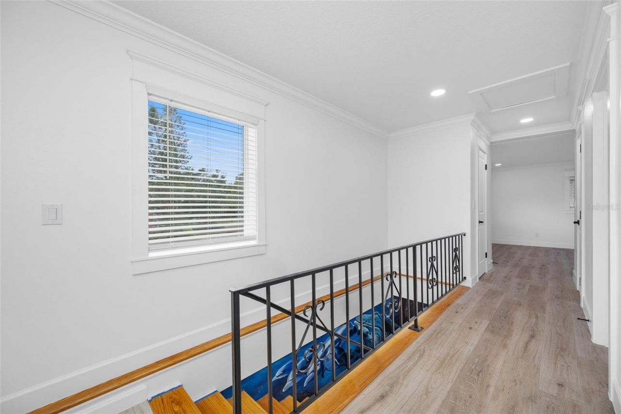 380 Villagrande Avenue S, Saint Petersburg, FL 33707 Photo