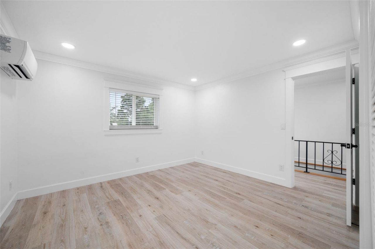 380 Villagrande Avenue S, Saint Petersburg, FL 33707 Photo