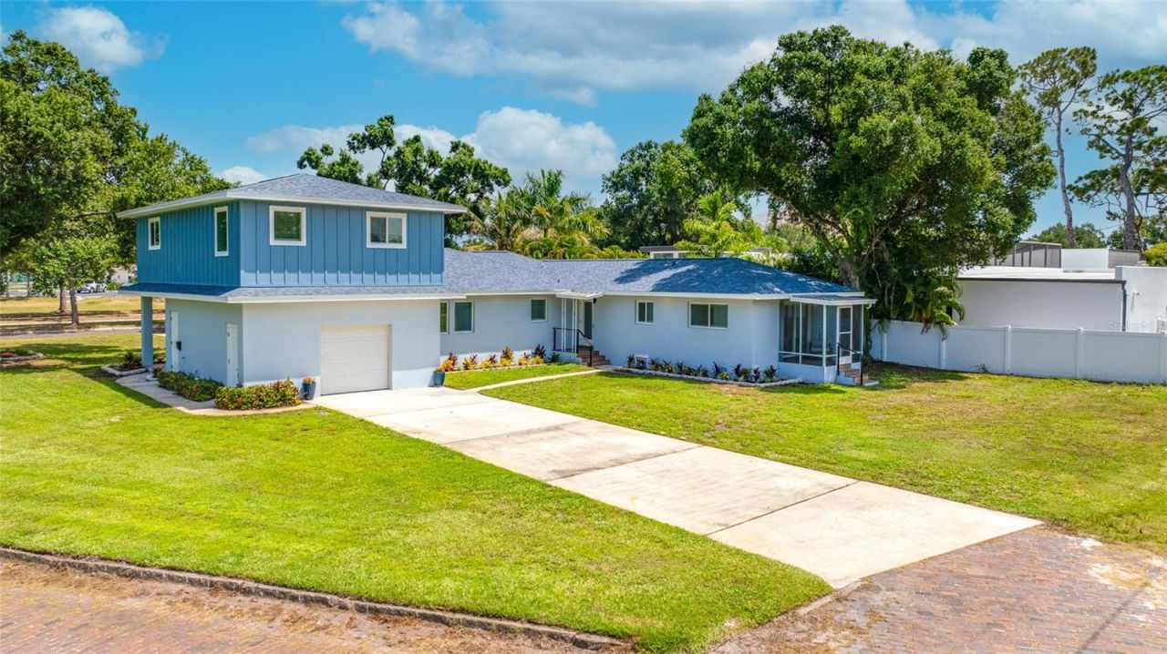 380 Villagrande Avenue S, Saint Petersburg, FL 33707 Photo
