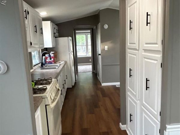 2035 Marmoor Drive, Shelby Twp, MI 48317