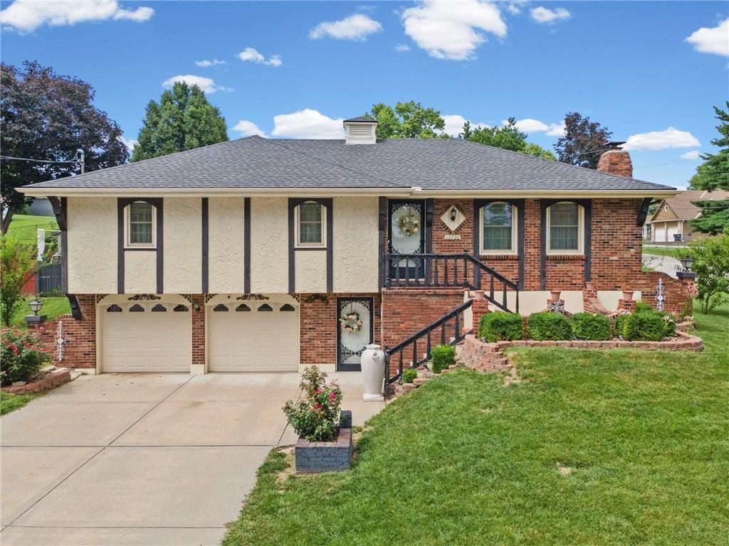 12720 E Silver Lane, Sugar Creek, MO 64050 Main Photo