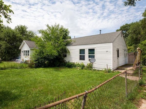 303 - 305 N Clark Street, Knox, IN 46534