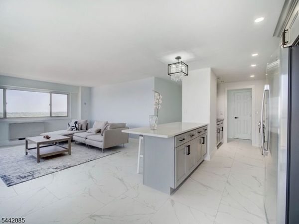 377 S Harrison St, East Orange, NJ 07018