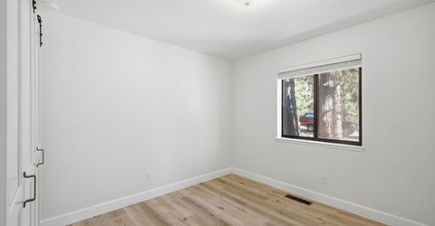 10718 Manchester Drive , Truckee, CA 96161 Photo