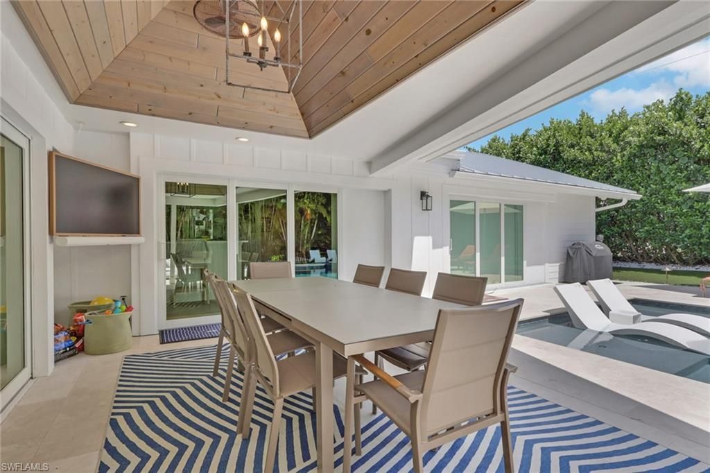 765 High Pines Dr, Naples, FL 34103 Photo