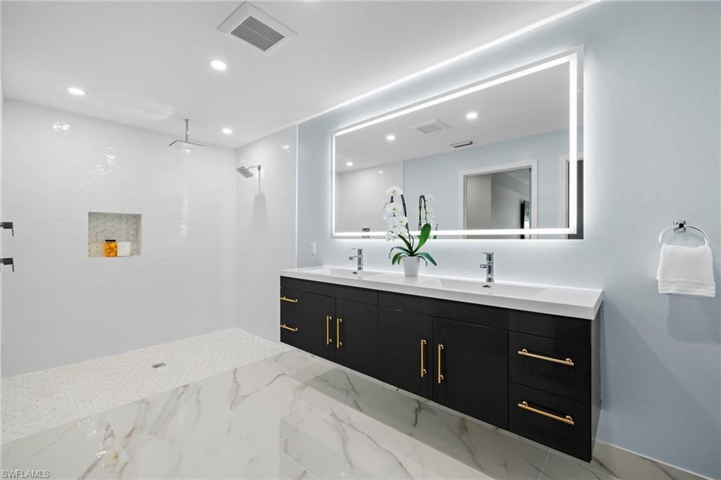765 High Pines Dr, Naples, FL 34103 Photo