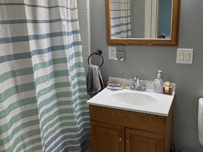 302 E Mechanic Street, Wapakoneta, OH 45895 Photo 8