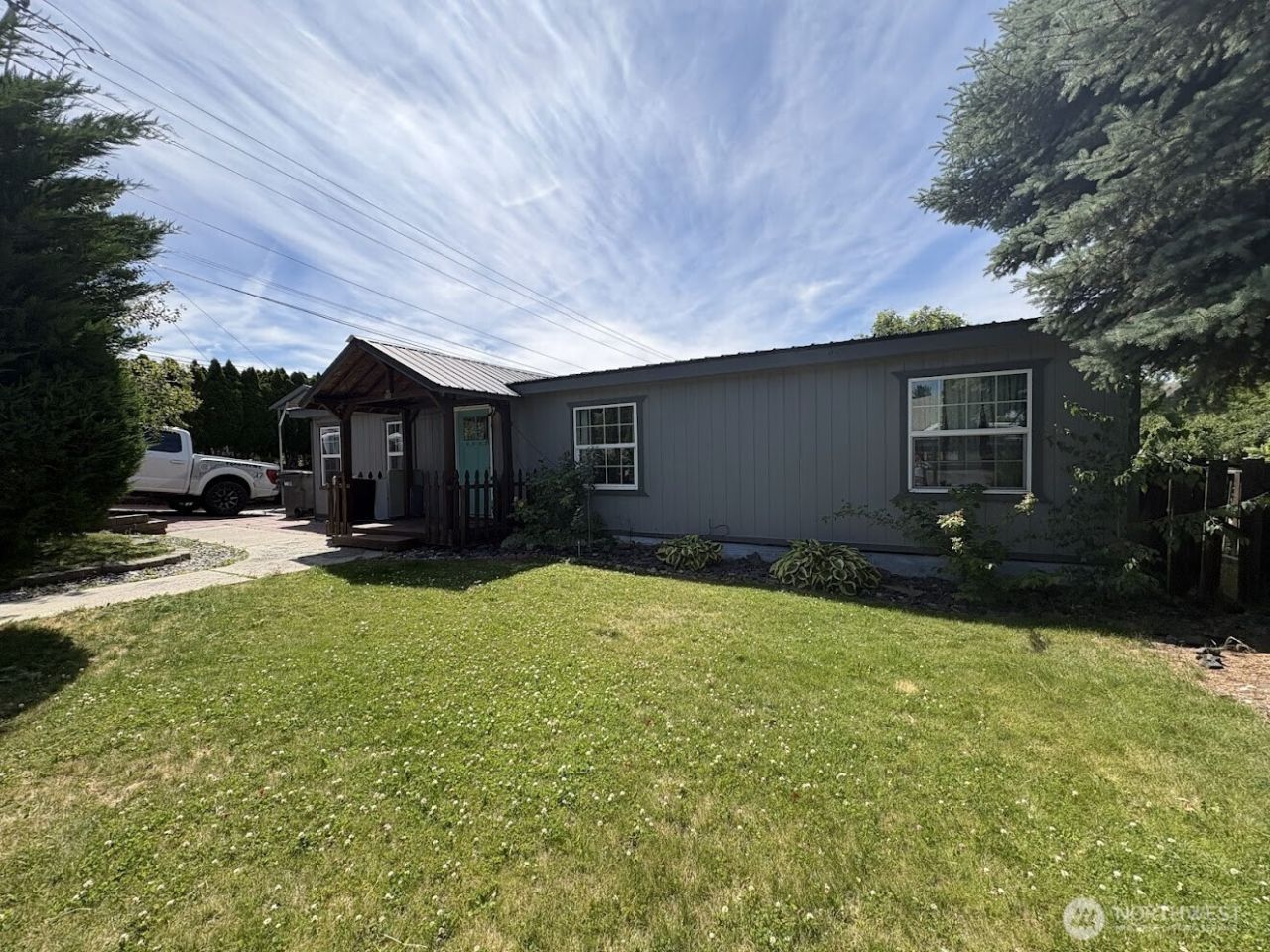 1640 SE 3rd Street, East Wenatchee, WA 98802 Main Photo