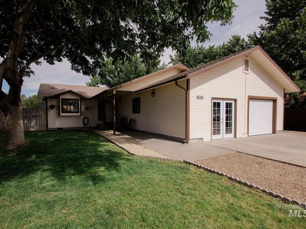 1530 Rosewood St, Mountain Home, ID 83647