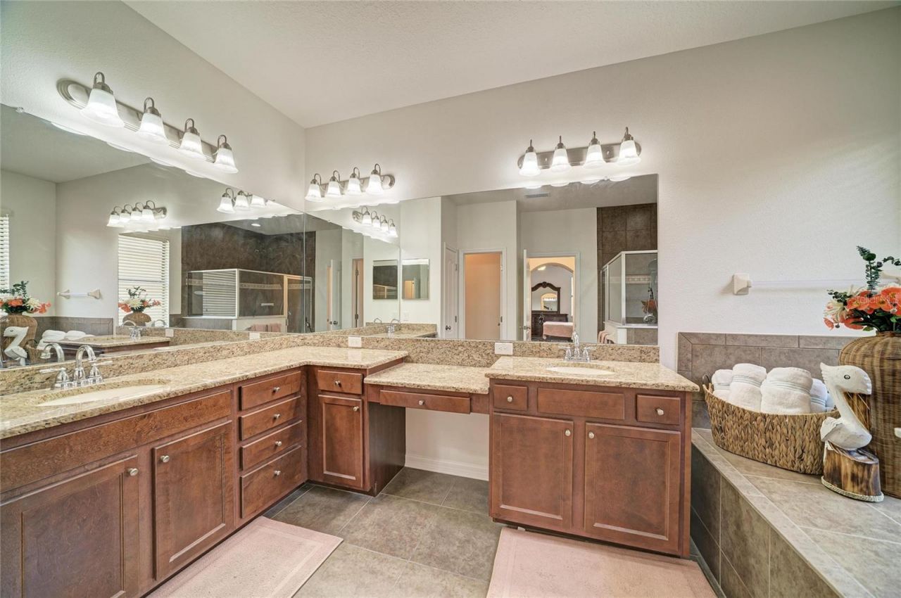 316 Star Shell Drive , Apollo Beach, FL 33572 Photo