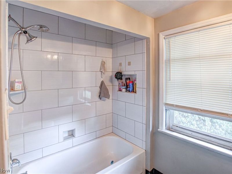 3788 E 155th Street, Cleveland, OH 44128 Photo 13