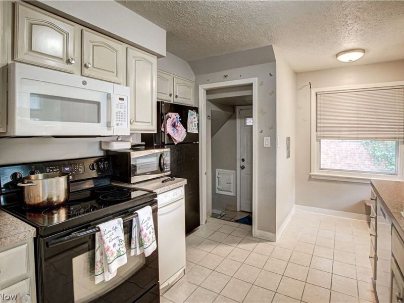 3788 E 155th Street, Cleveland, OH 44128 Photo 4