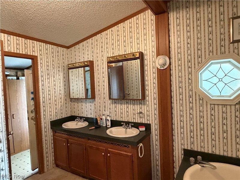 310 POPLAR Street, Newcomerstown, OH 43832 Photo 10