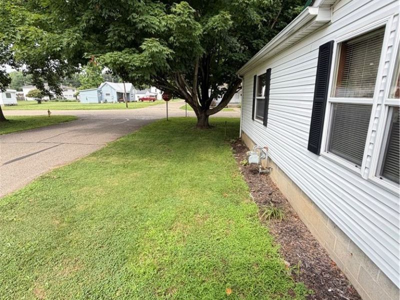 310 POPLAR Street, Newcomerstown, OH 43832 Photo 16
