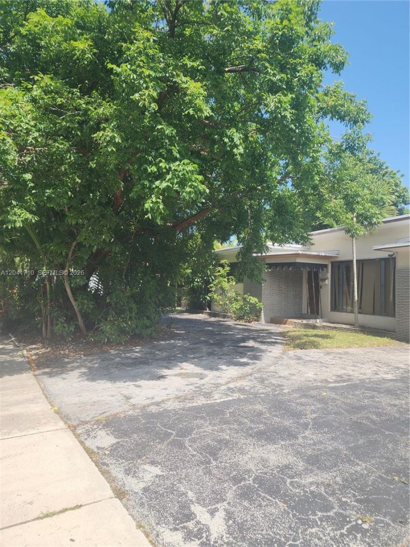 2070 Keystone Blvd , North Miami, FL 33181 Photo