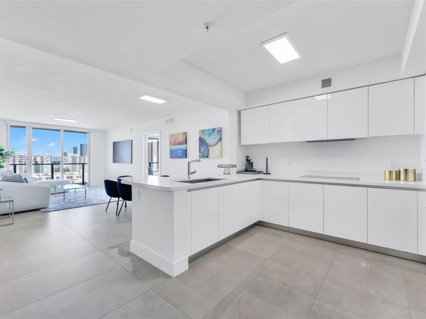 300 Sunny Isles Blvd , Unit 4-1603, Sunny Isles Beach, FL 33160