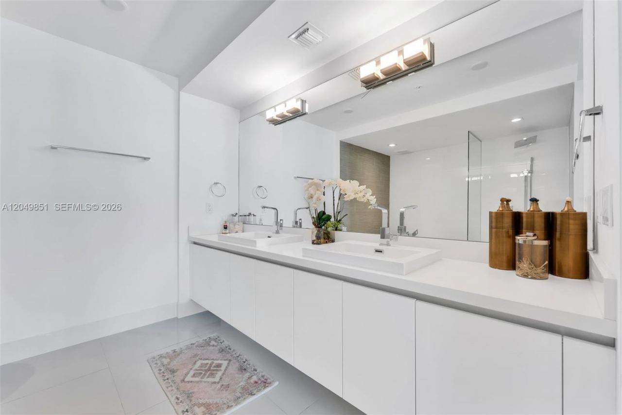 300 Sunny Isles Blvd , Unit 4-1603, Sunny Isles Beach, FL 33160 Photo