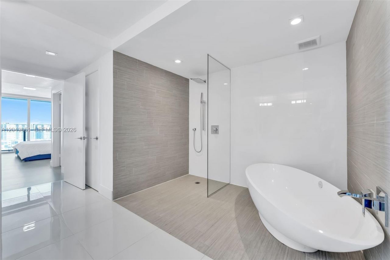 300 Sunny Isles Blvd , Unit 4-1603, Sunny Isles Beach, FL 33160 Photo
