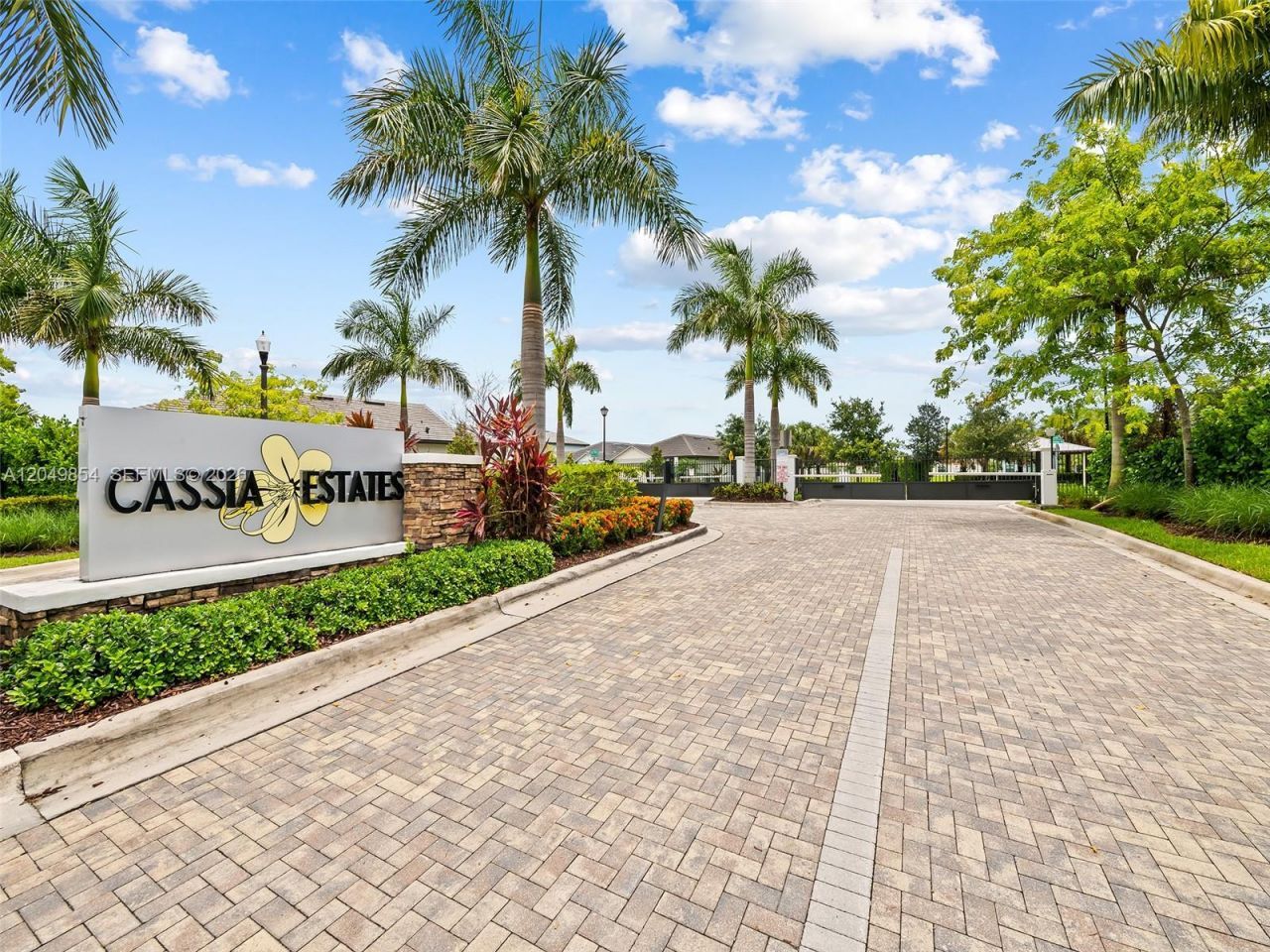 2950 Shortleaf Ave , Lauderdale Lakes, FL 33311 Photo