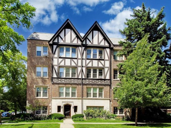 530 Washington Boulevard , Unit 3W, Oak Park, IL 60302
