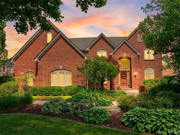10763 Stoney Point Drive, Green Oak Twp, MI 48178