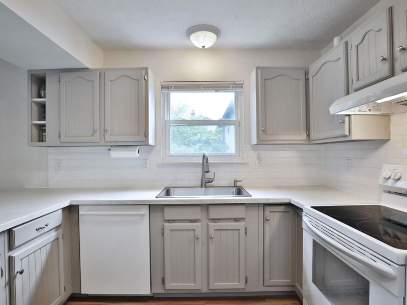 3906 Cider Mill Drive, Columbus, OH 43204 Photo 16