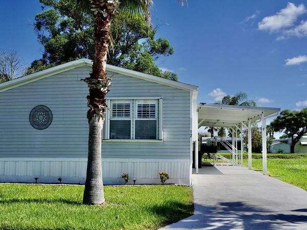 12 SE Spanish Way, Port St. Lucie, FL 34952