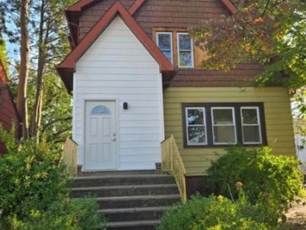 298 Farrant Ter, Unit 1, Teaneck, NJ 07666
