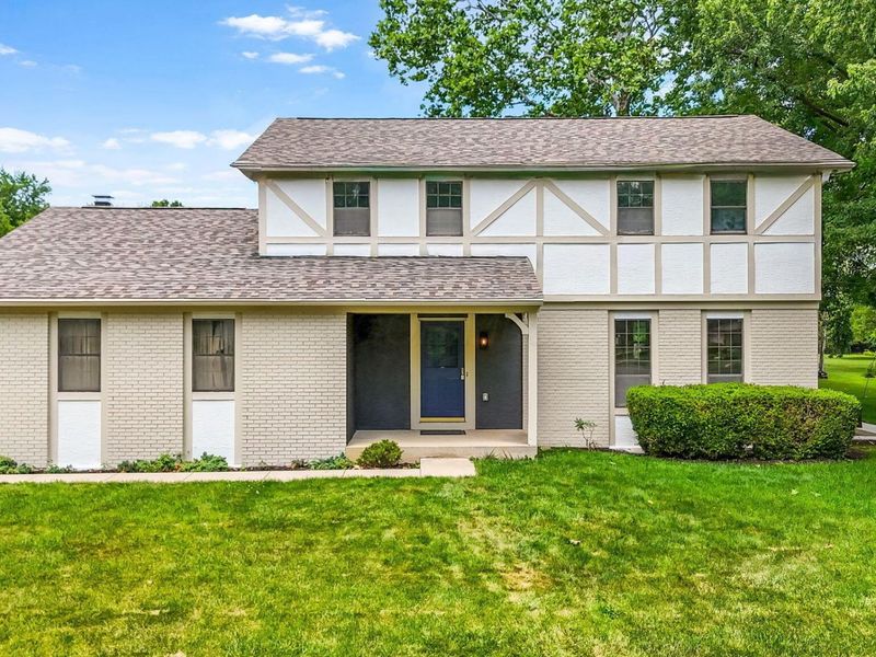 7010 Rockwoods Place, Worthington, OH 43085 Photo 1