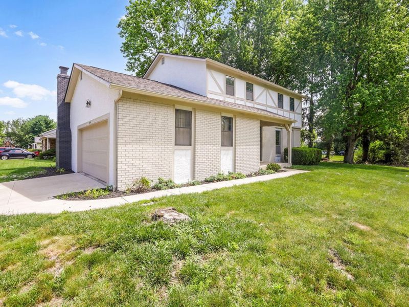 7010 Rockwoods Place, Worthington, OH 43085 Photo 4
