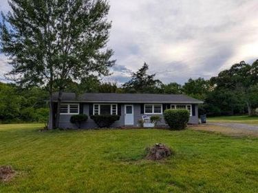 8614 LINTON HALL ROAD, BRISTOW, VA 20136