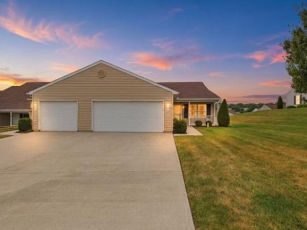 1366 CHAMI DRIVE, SPRING GROVE, PA 17362