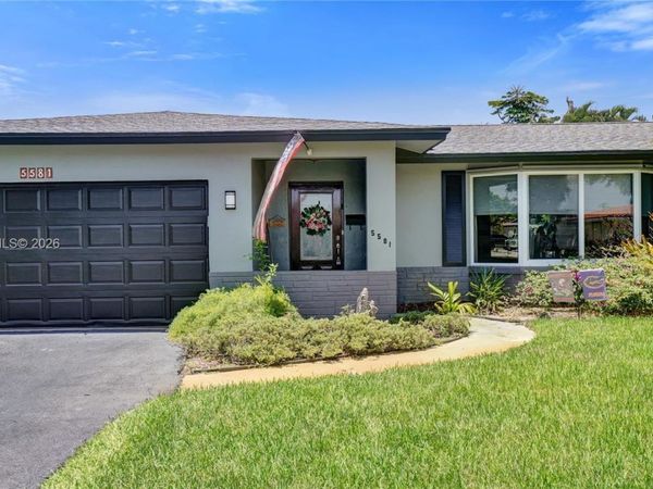 5581 SW 7th St , Plantation, FL 33317