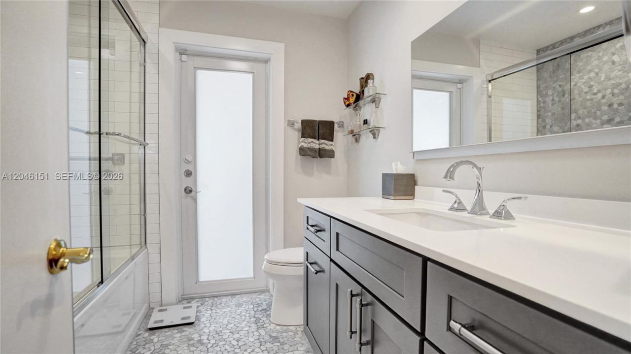 5581 SW 7th St, Plantation, FL 33317 Photo