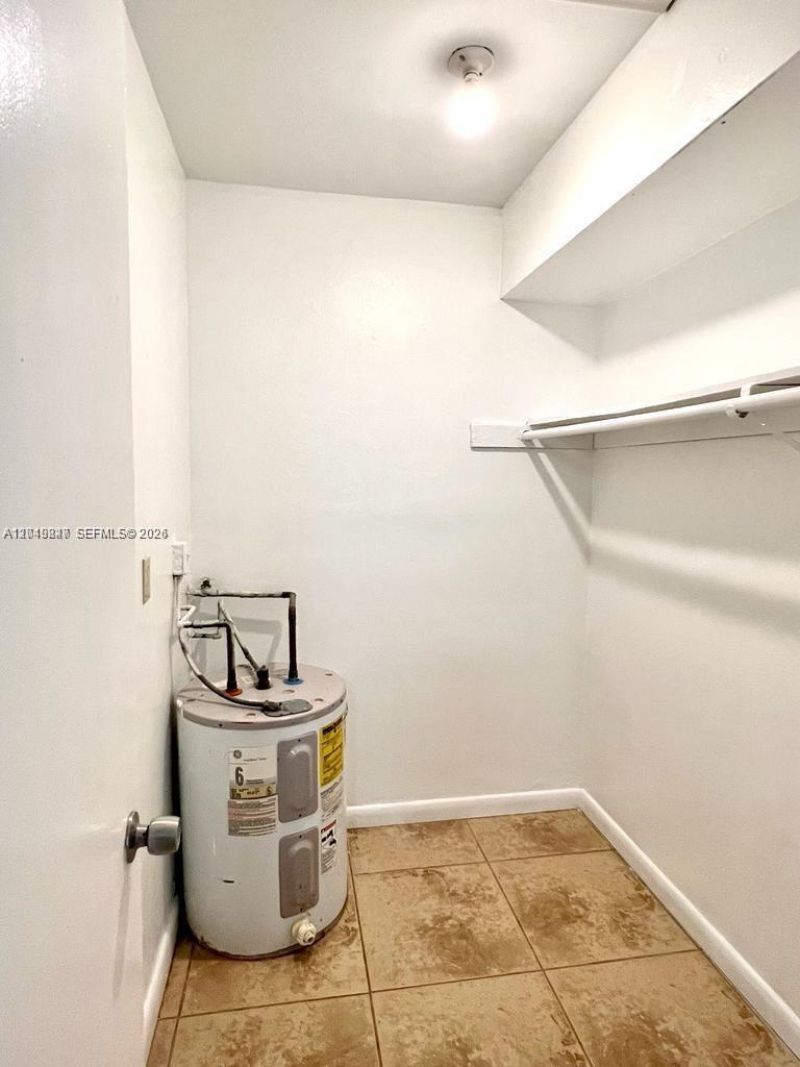 1412 SW 41st Ave , Unit Front, Fort Lauderdale, FL 33317 Photo