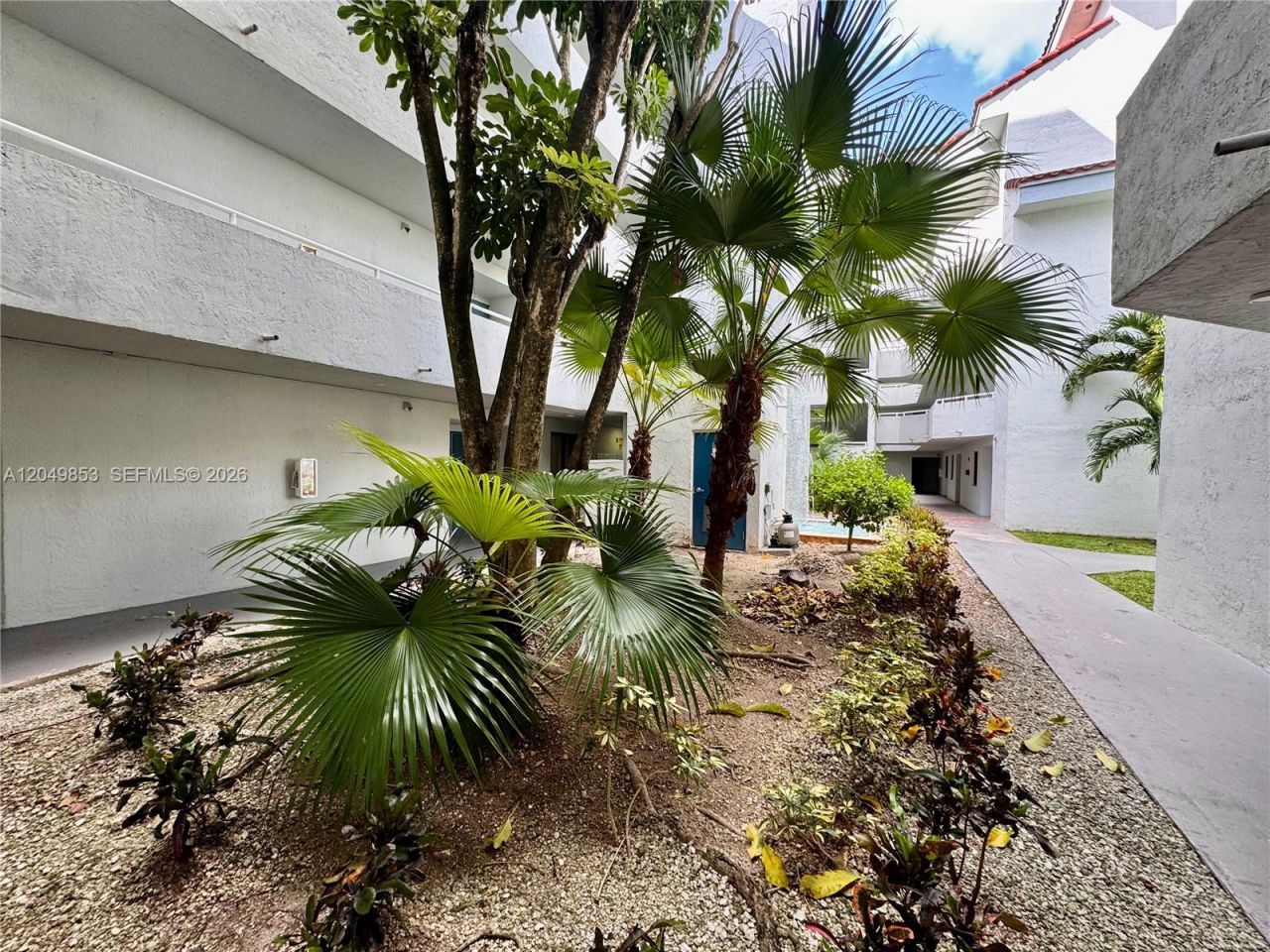 8215 SW 152nd Ave , Unit G-304, Miami, FL 33193 Photo