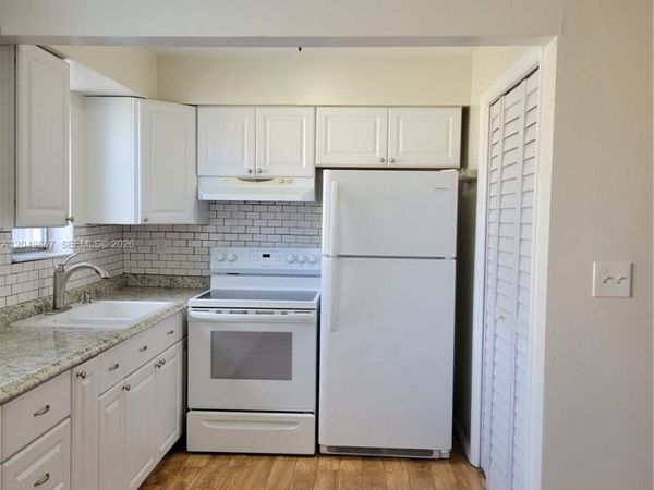 2200 Taylor St , Unit 205, Hollywood, FL 33020