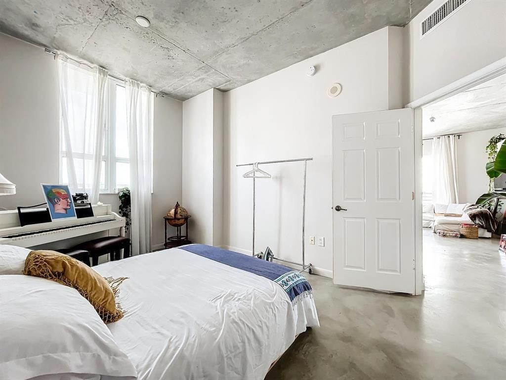 234 NE 3rd Street, Unit 1901, Miami, FL 33132 Photo