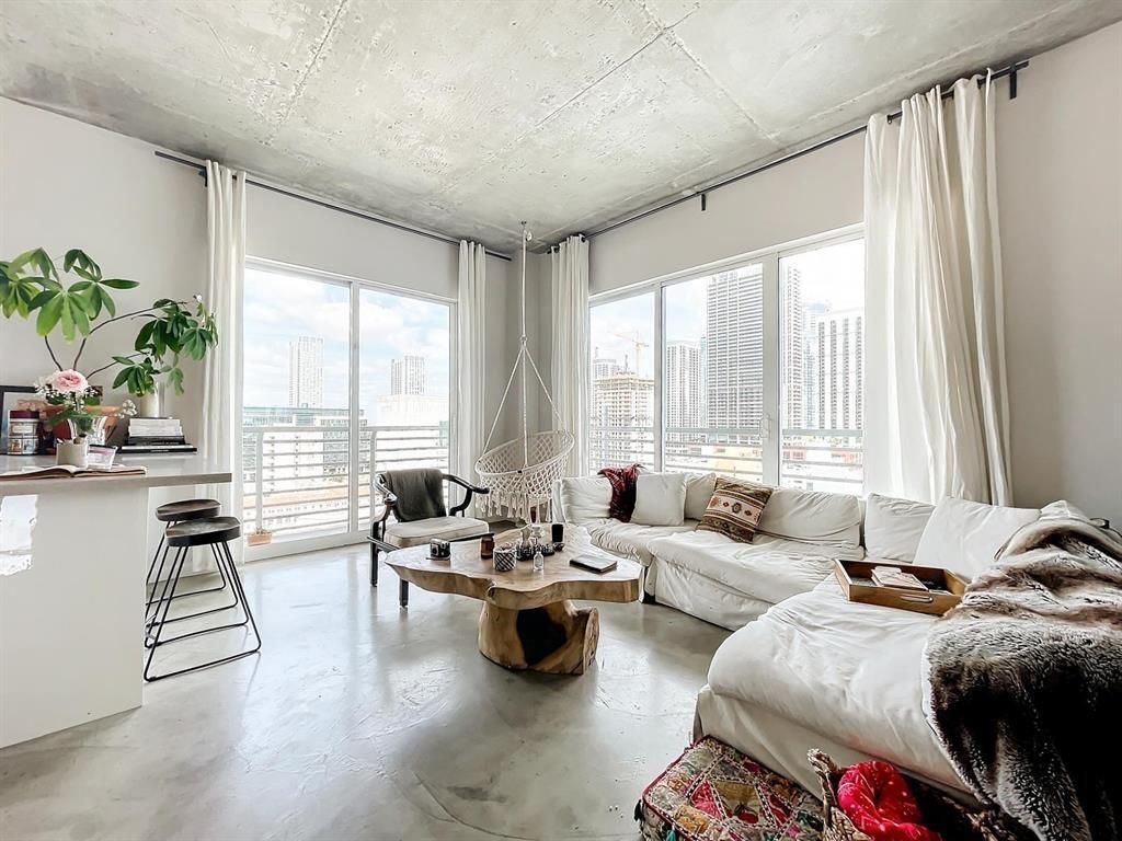 234 NE 3rd Street, Unit 1901, Miami, FL 33132 Photo
