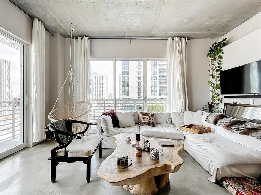 234 NE 3rd Street, Unit 1901, Miami, FL 33132 Photo