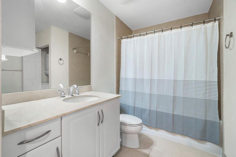 511 Lucerne Avenue, Unit 618, Lake Worth Beach, FL 33460 Photo