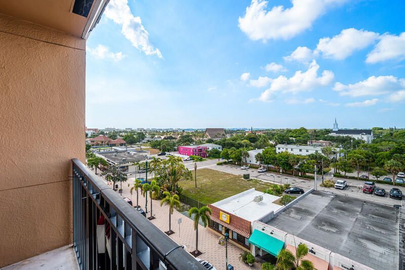 511 Lucerne Avenue, Unit 618, Lake Worth Beach, FL 33460 Photo